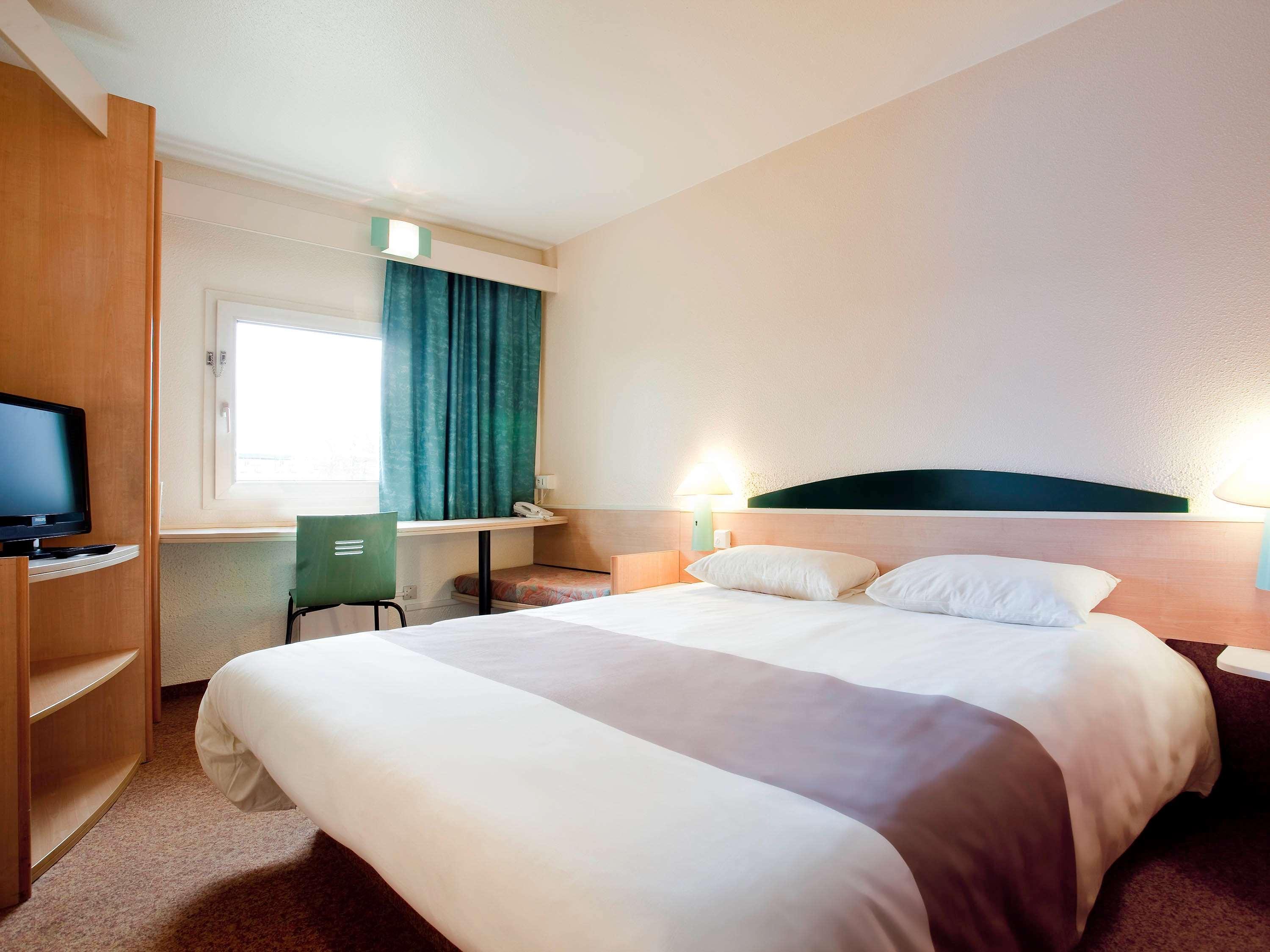 Ibis Koeln Frechen Hotel Exterior photo